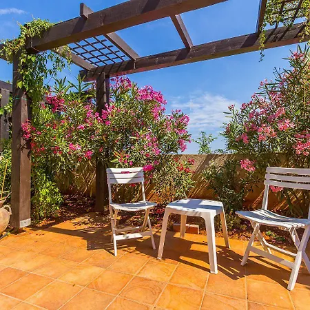 Komfortable Mit Balkon Und Meerblick *